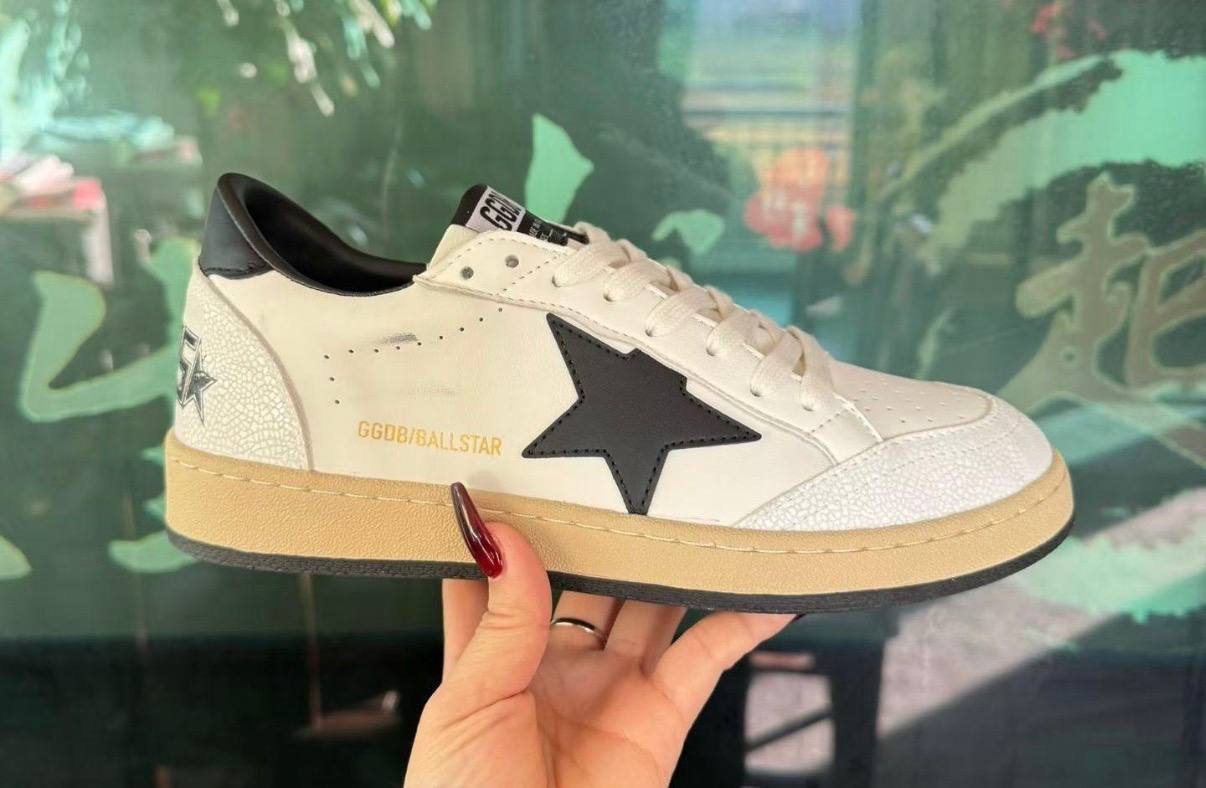 ZAPATILLAS GOLDEN GOOSE BALLSTAR —-> 26€ ✨