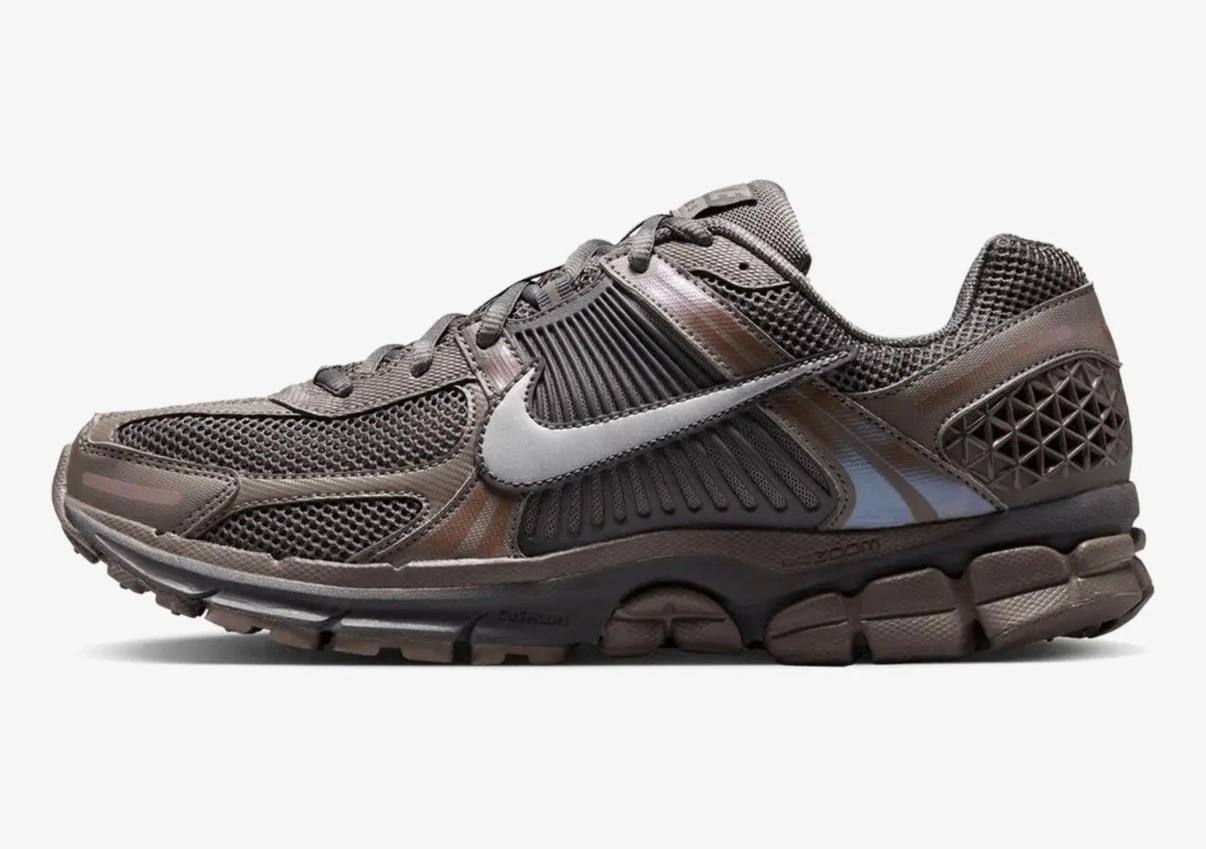 SCARPE NIKE VOMERO 5 ✨
