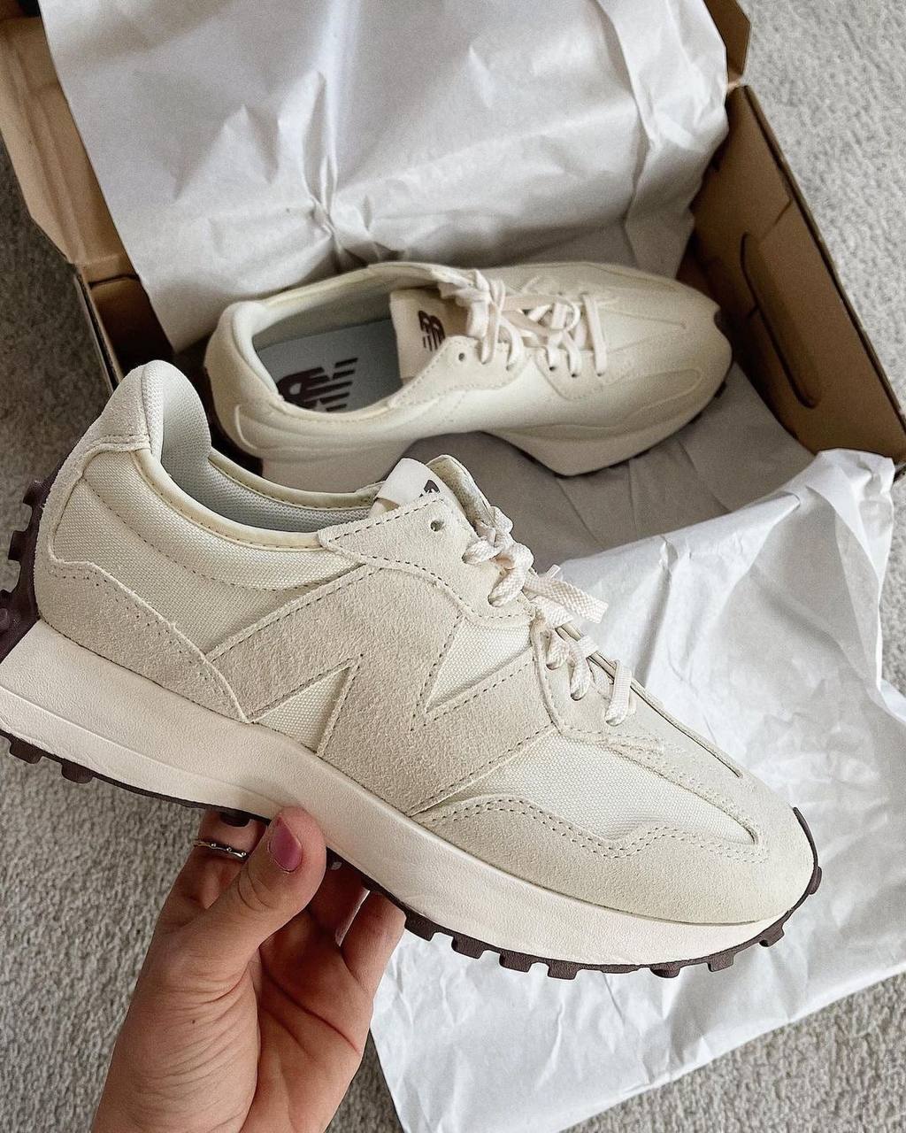 Zapatillas New Balance 327 ✨💫 ✨