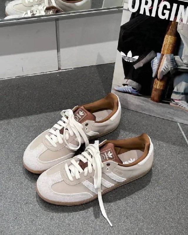 Zapatillas Adidas Samba ✨💫. 29€ ✨