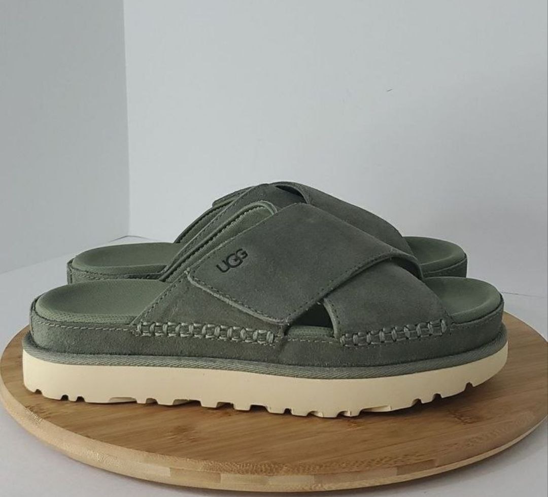 Sandalias Ugg. ✨💫. 44€ ✨