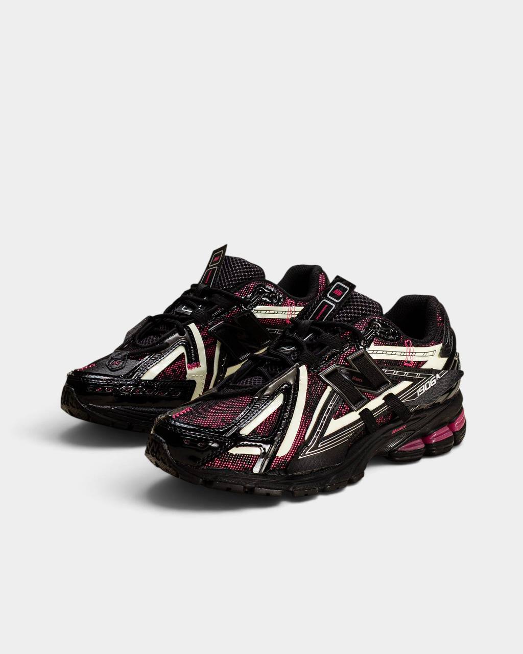 NEW BALANCE 1906 —-> 34€ ✨