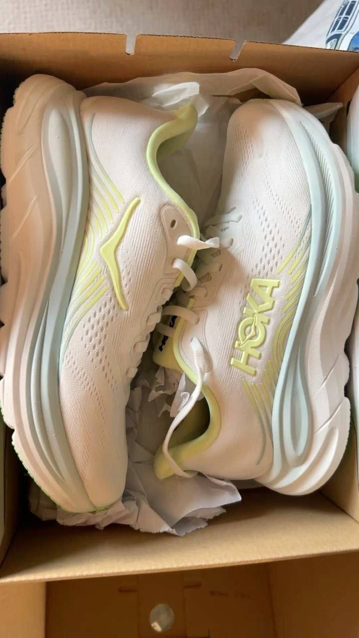 Zapatillas HK Clifton 11 ✨