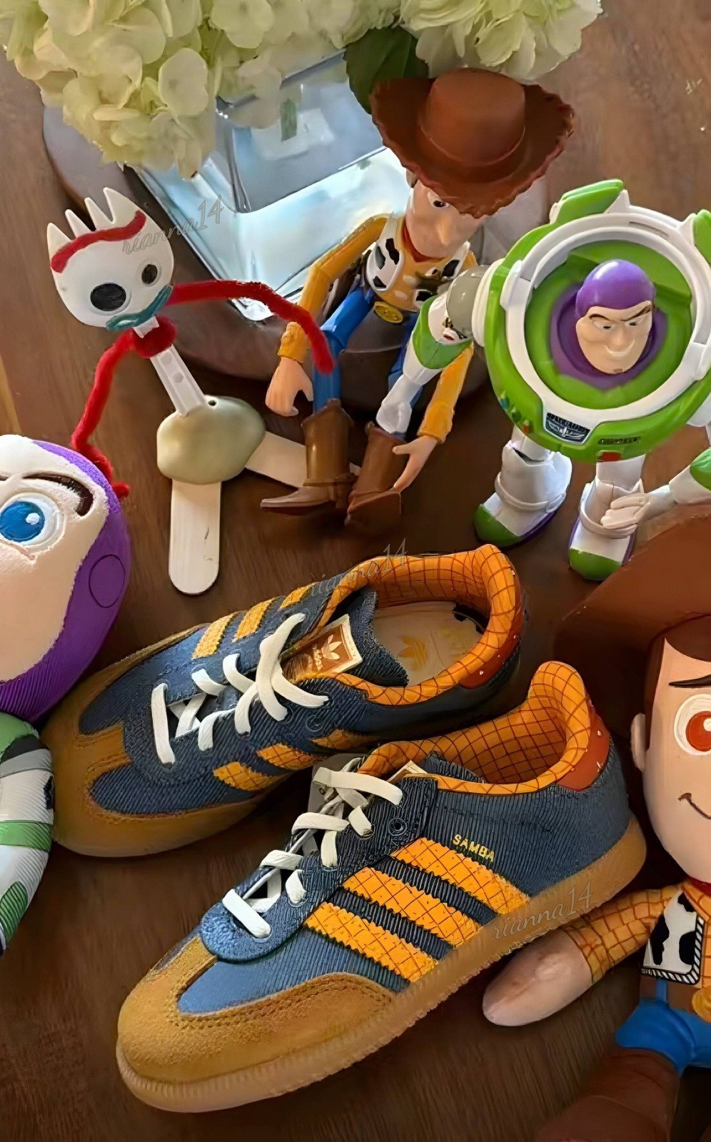 Adidas Samba x Toy Story Zapatos https://c.onlyaff.app/dbPxyF