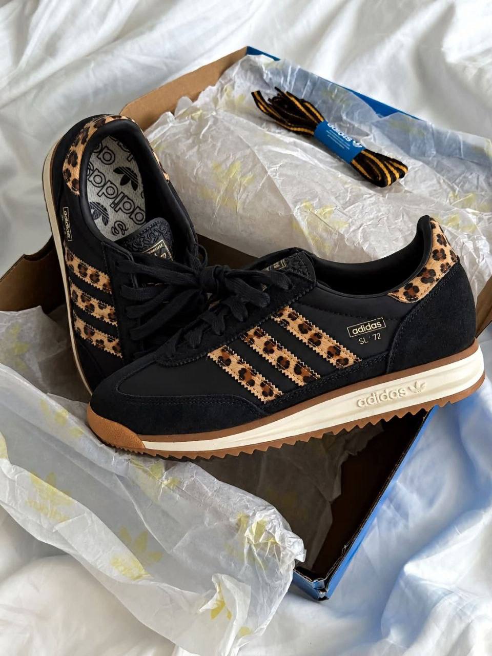 Zapatillas Adds SL 72 ✨