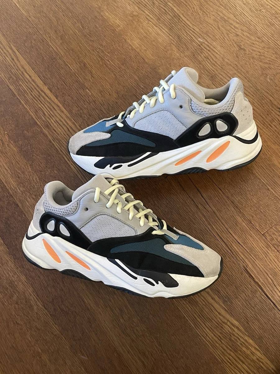 Adidas Yeezy Boost 700 v1 ✨
